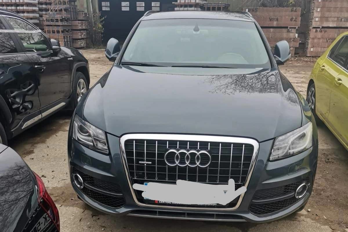 Od uhapšenih oduzeti skupocjeni automobili