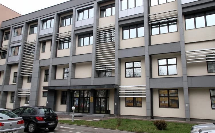 “Odgovorno tvrdim da sam prvoklasan materijal za samoubicu”