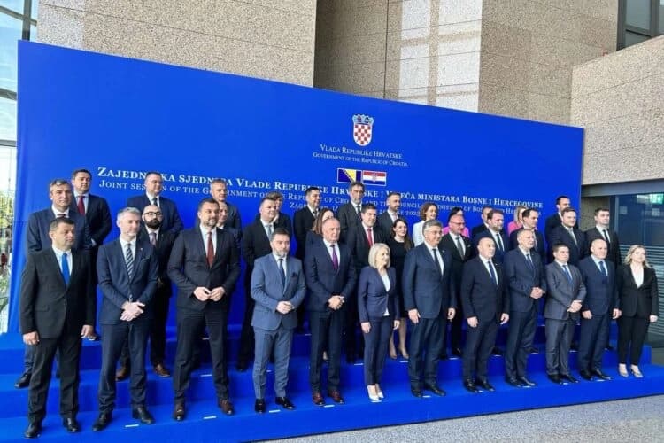 Održana zajednička sjednica SM i Vlade Hrvatske