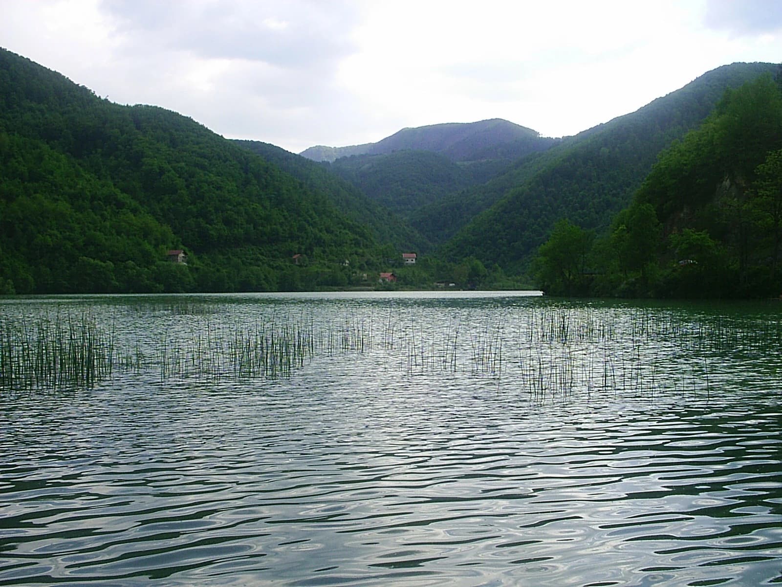 Potraga za mladićima iz Šipova i Jezera, vozilo nađeno u Plivi
