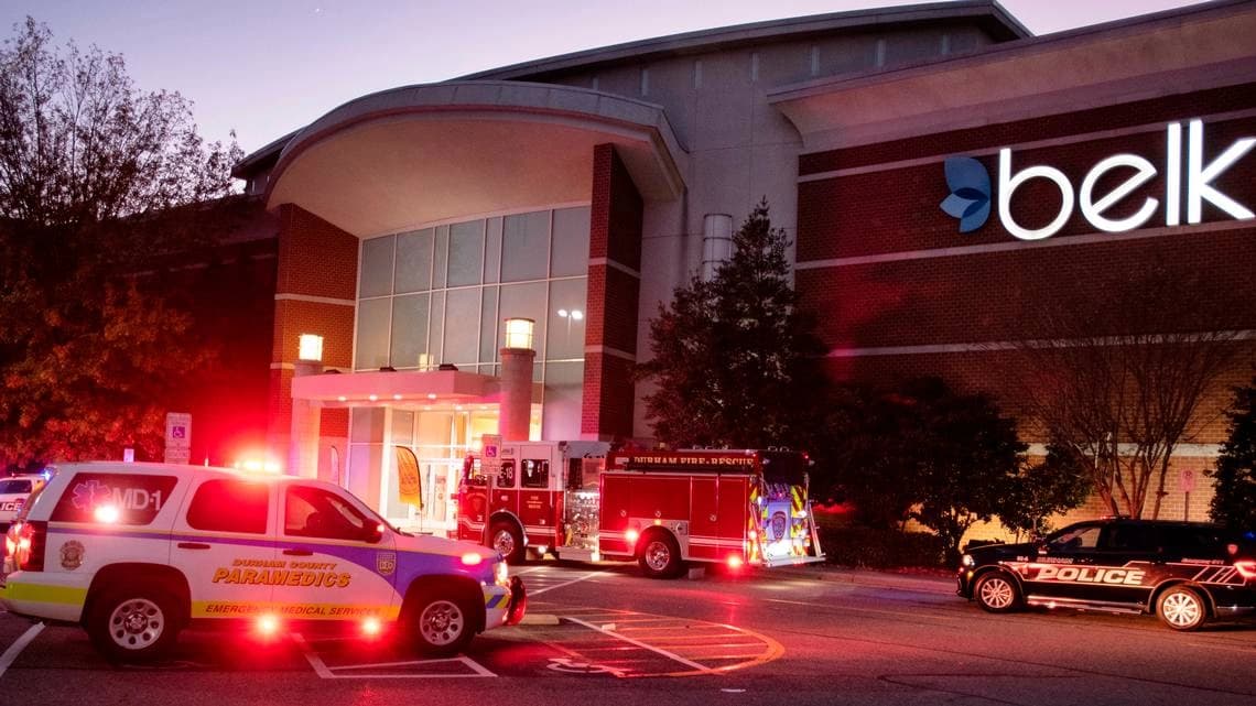 Pucnjava u tržnom centru u Americi na “crni petak”