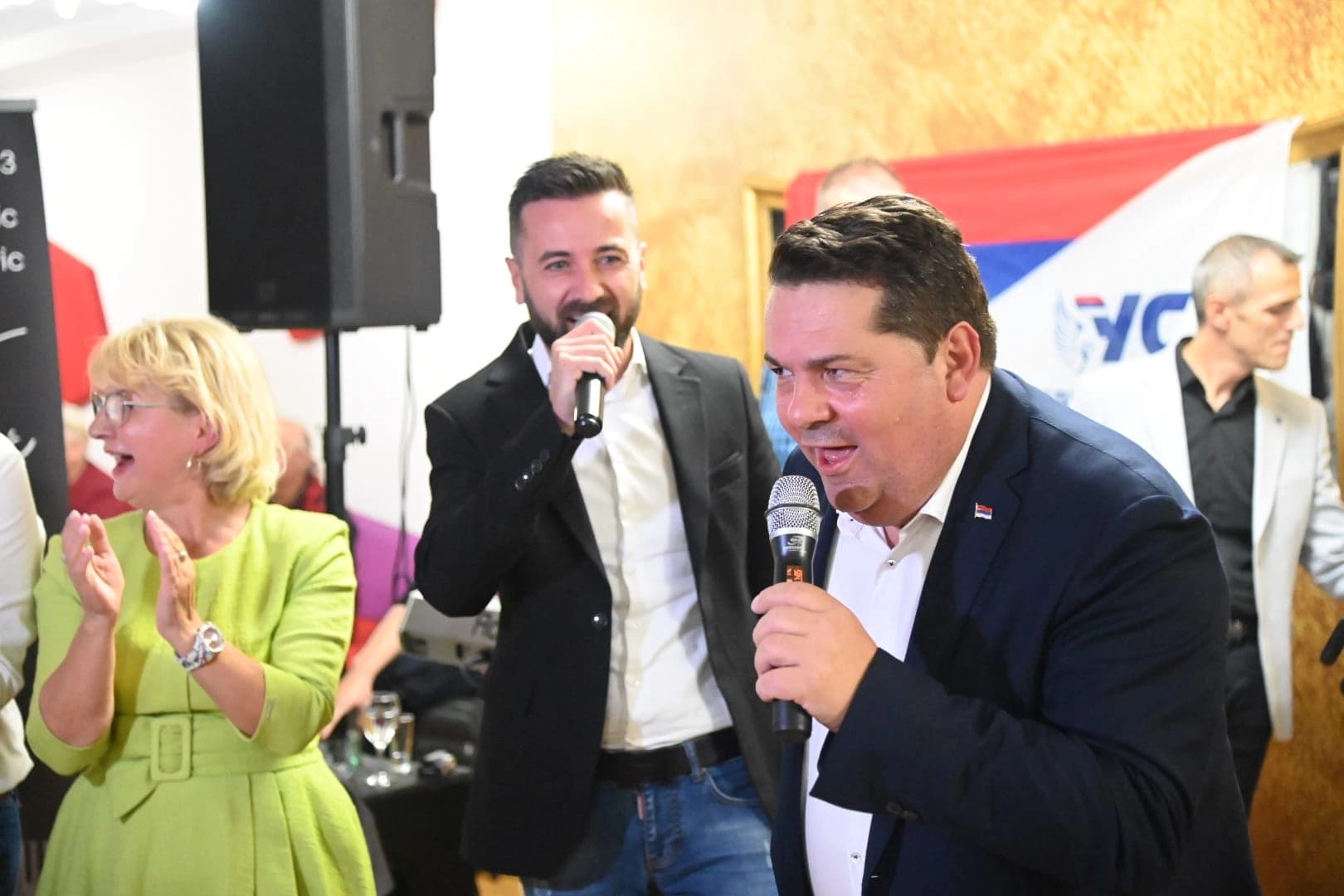 Ko bi reko da Stevandic zna da pjeva