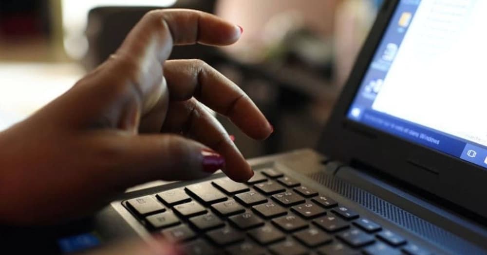 Skoro 500 portala, samo pola ima potpun impresum