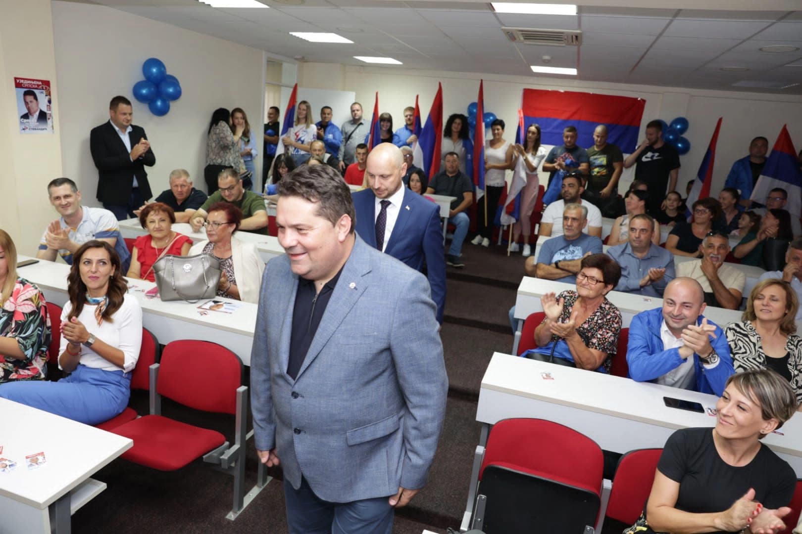 Srbac okupiran bojama Ujedinjene Srpske