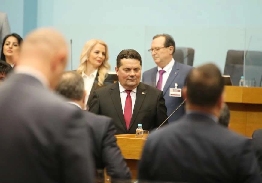 Stevandić najavio: Nastavak posebne sjednice parlamenta 7. februara