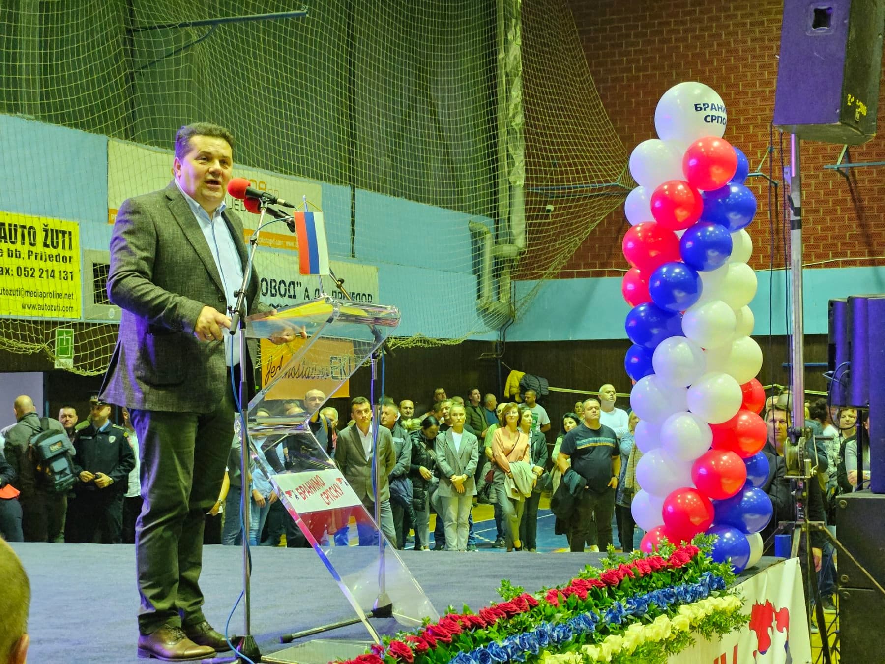 Stevandić: Neće uspijeti da potčine srpski narod