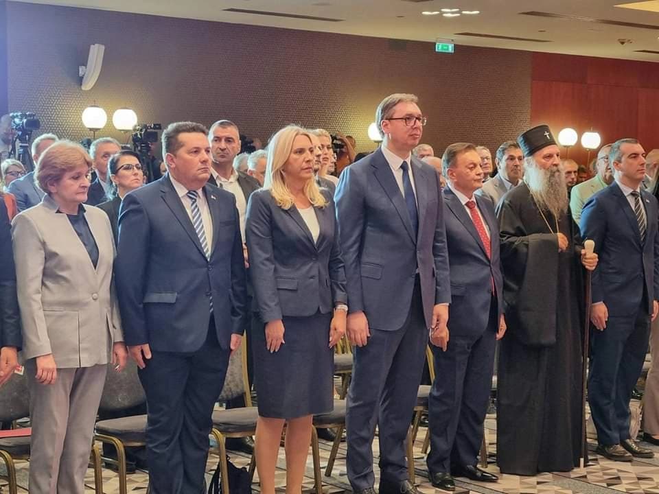 Stevandić sa Vučićem na obilježavanju 45 godina Instituta na Dedinju