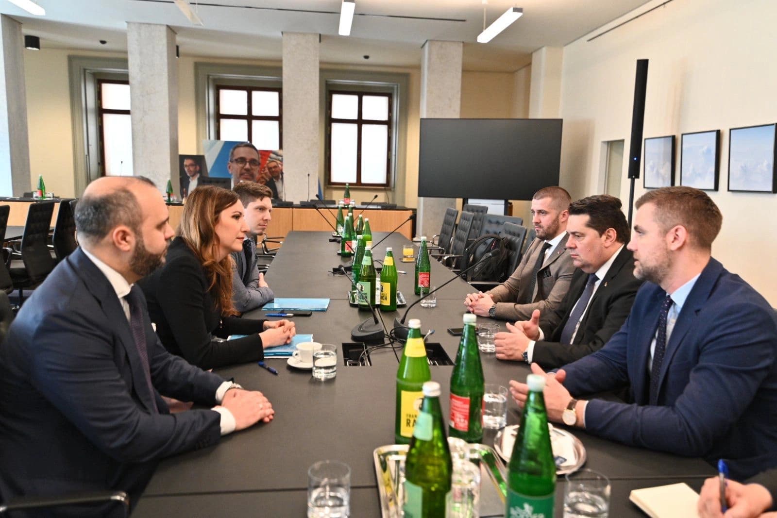 Stevandić u Beču: Podrška Dobriloviću na izborima za Evropski parlament