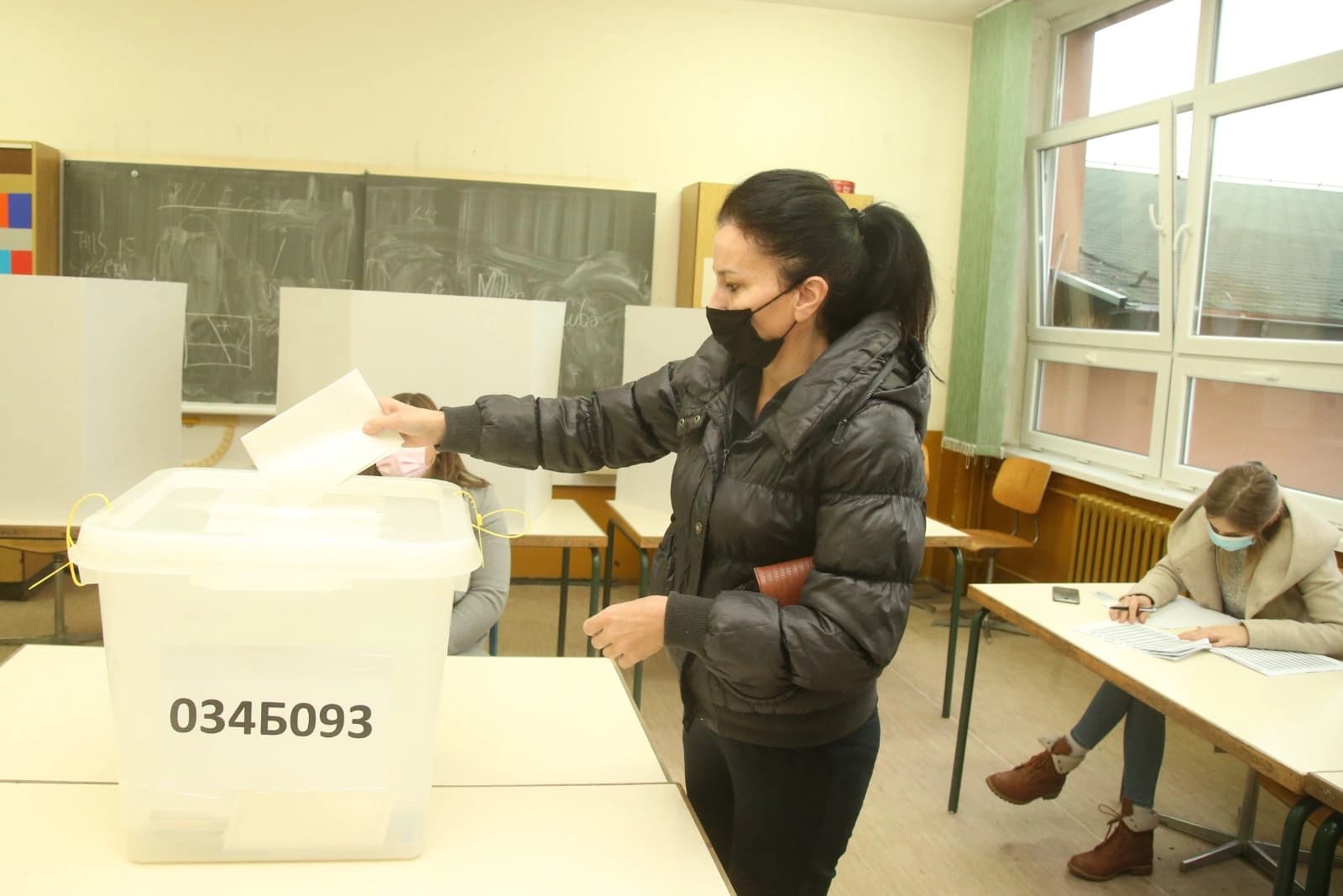 Stranci će dati 8,5 miliona za izbore