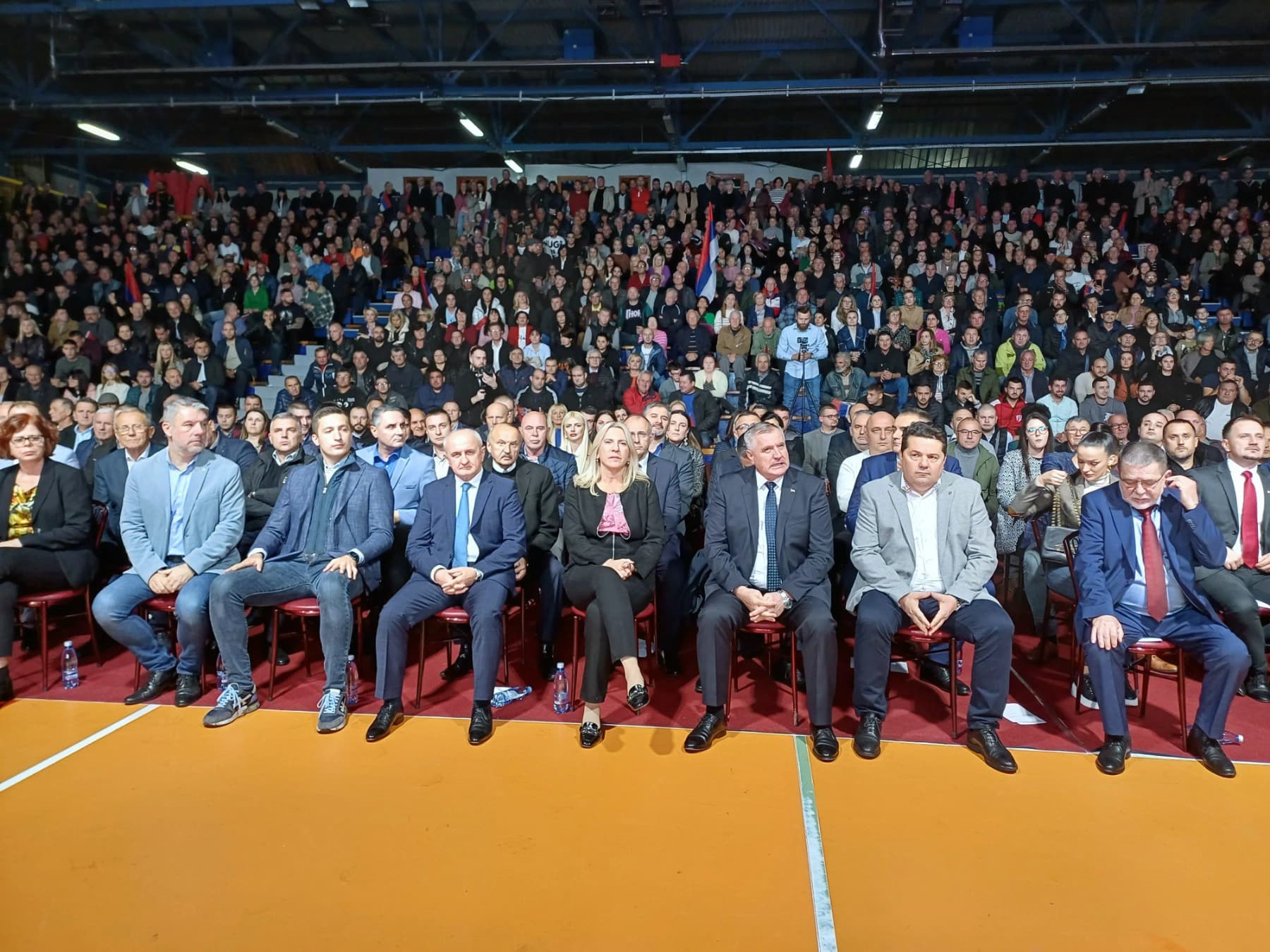 U Derventi narodni miting “Branimo Srpsku”