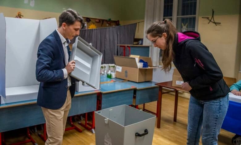 U Mađarskoj parlamentarni izbori i referendum