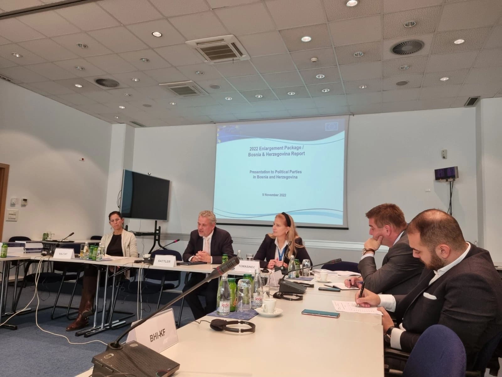 U Sarajevu održan sastanak predsjendika političkih partija sa Satlerom