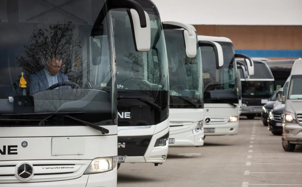 Učenicima u Srpskoj dozvoljene mature i ekskurzije