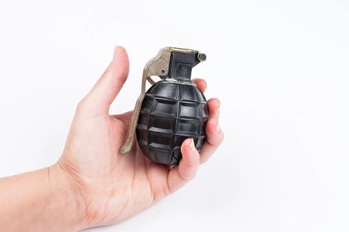 Učenik donio bombu u osnovnu školu