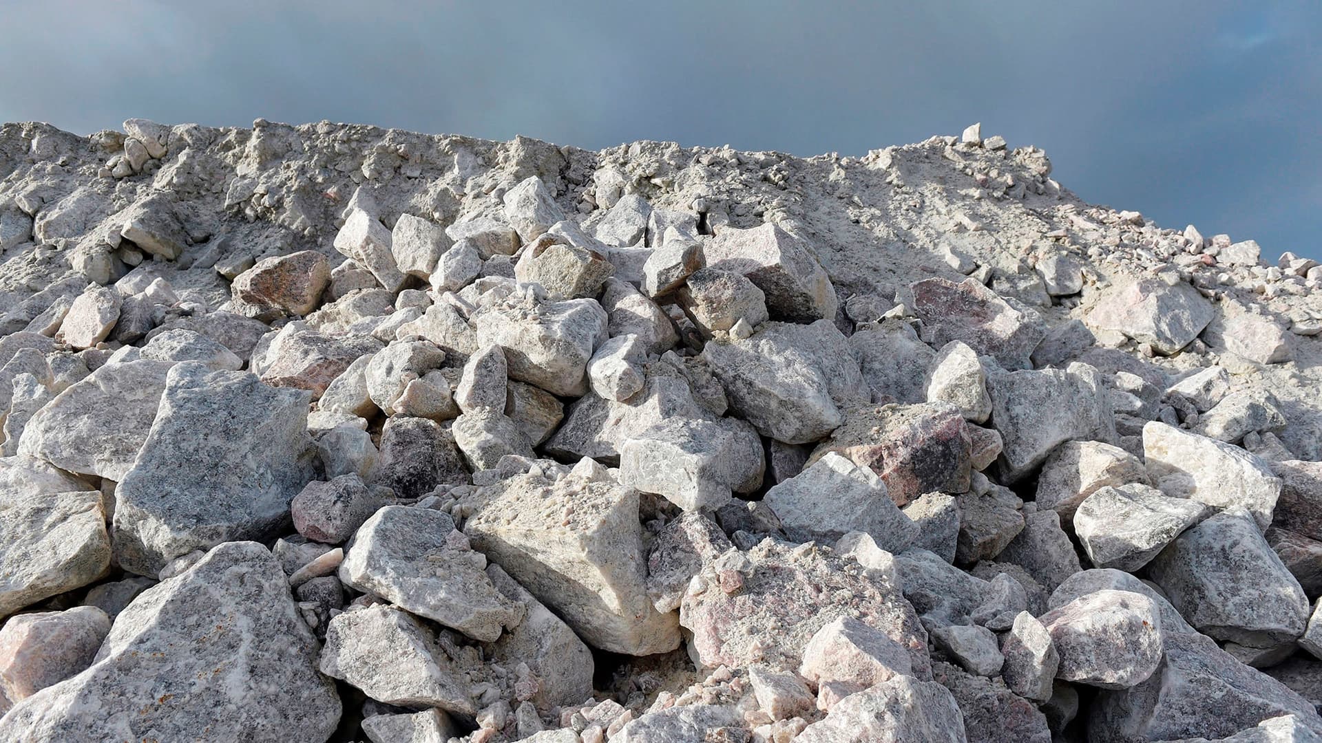 Ukrajina će dati rijetke minerale, SAD će nastaviti da ih podržava?