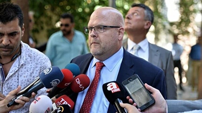 Uskoro stiže u Prištinu: Amerika ima novog ambasadora koga je odlikovao Tači