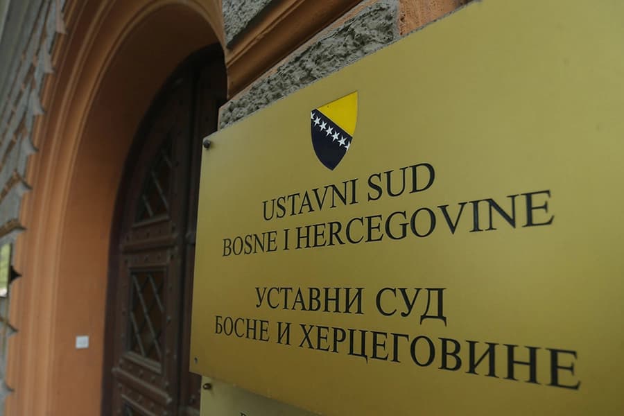 Ustavni sud BiH privremeno suspendovao Zakon o nepokretnoj imovini RS