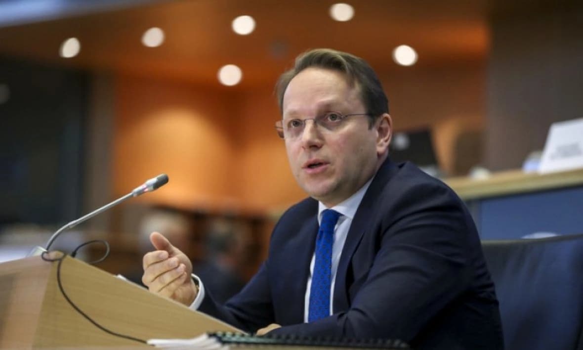 Varhelyi: Lideri u BiH moraju podržati, a ne ometati rad državnih institucija