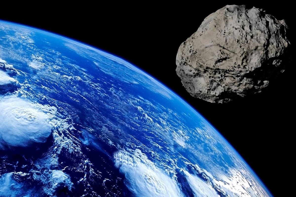 Veliki asteroid jači od nuklearne bombe približava se Zemlji