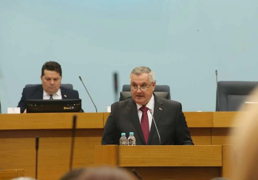 Višković: Unapređivati i štititi ustavnu poziciju Srpske