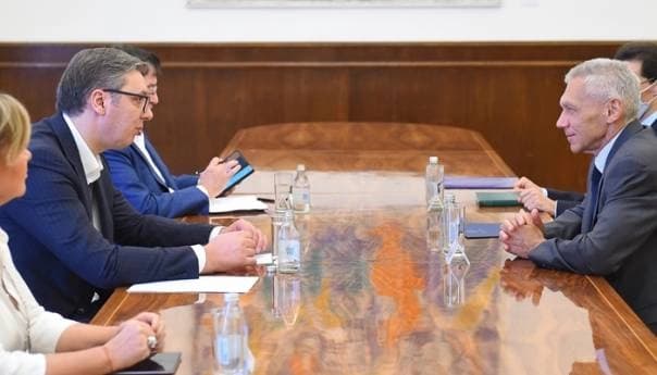 Vučić razgovarao sa ruskim ambasadorom o ukrajinskoj krizi