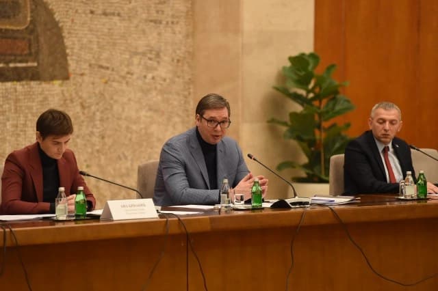 Vučić sutra raspisuje izbore u Srbiji