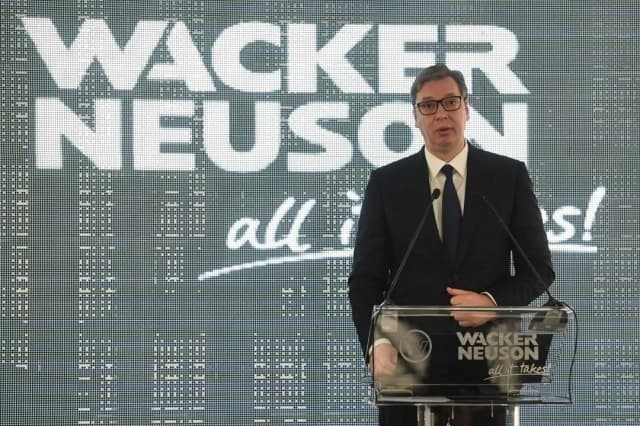 Vučić: Sve dok Srbija bude imala hleba imaće i BiH