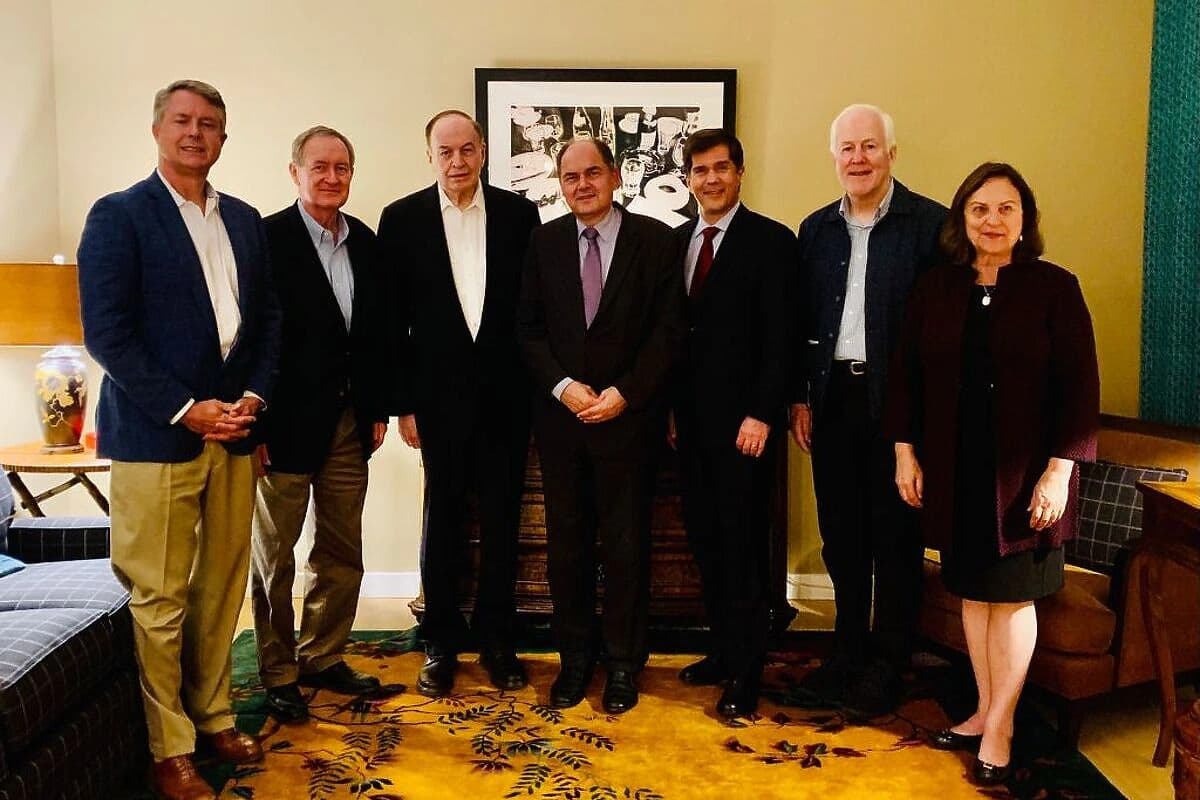 Američki senatori sa Schmidtom razgovarali o investicijama i borbi protiv korupcije