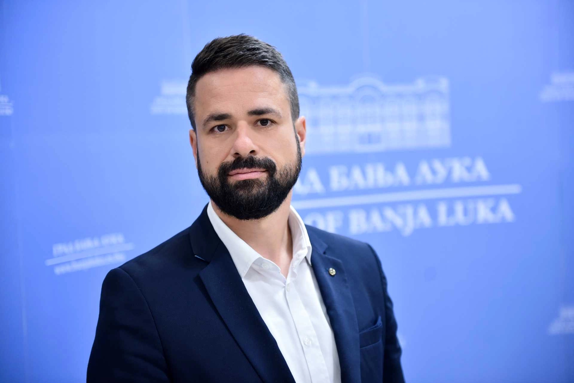 Amidžić: Banjaluka se nalazi u finansijskom kolapsu, pedagozi objašnjavali saobraćaj