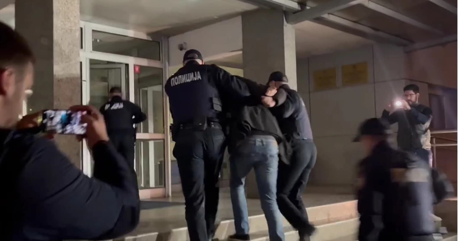 Banjalučanin osumnjičen da je nasmrt izbo sugrađanina sproveden u Tužilaštvo