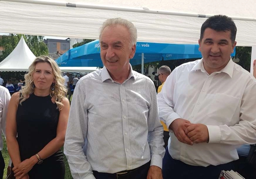 “Baš nas briga s kim će Dodik razgovarati” Šarović smatra da je raspakivanje Dejtona nedopustivo