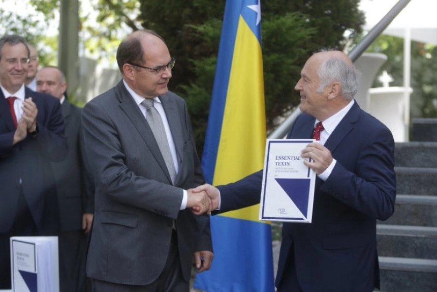 Christian Schmidt je službeno novi visoki predstavnik u Bosni i Hercegovini