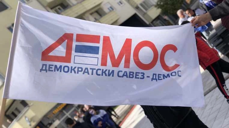 Demos se počeo osipati, hoće li se i raspasti?