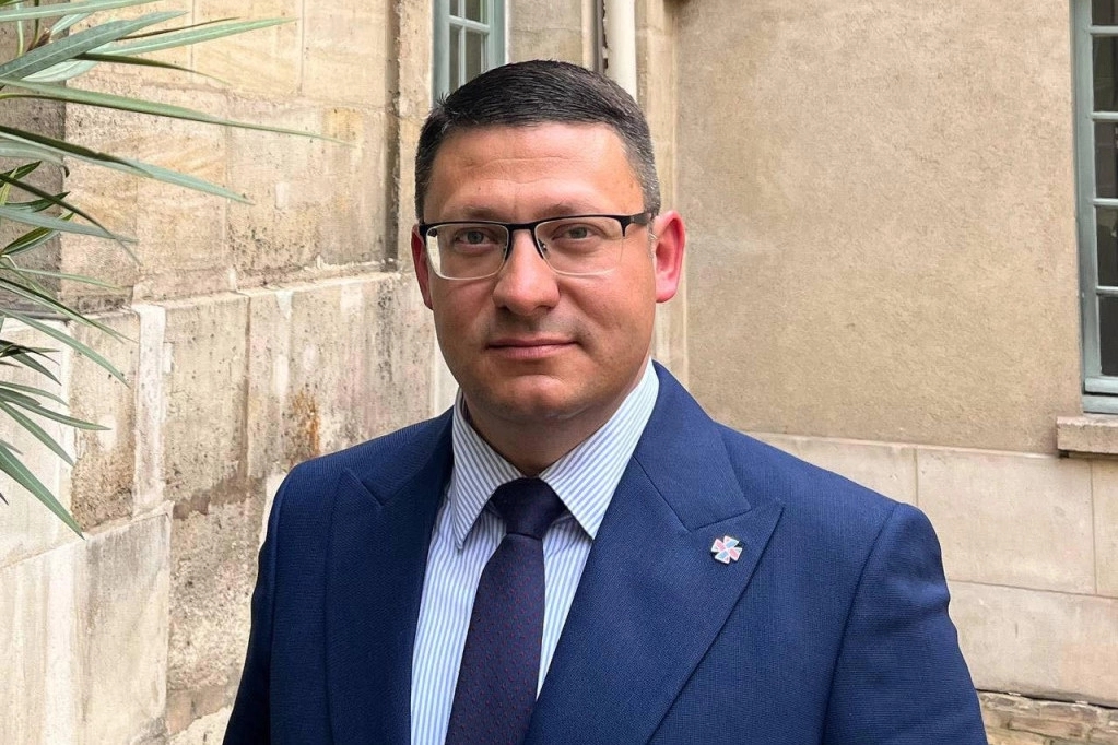 Đurđev: Manojlovićeve optužbe na račun Parezanovića najbolje opisuje ona narodna – što je babi milo, to joj se i snilo!