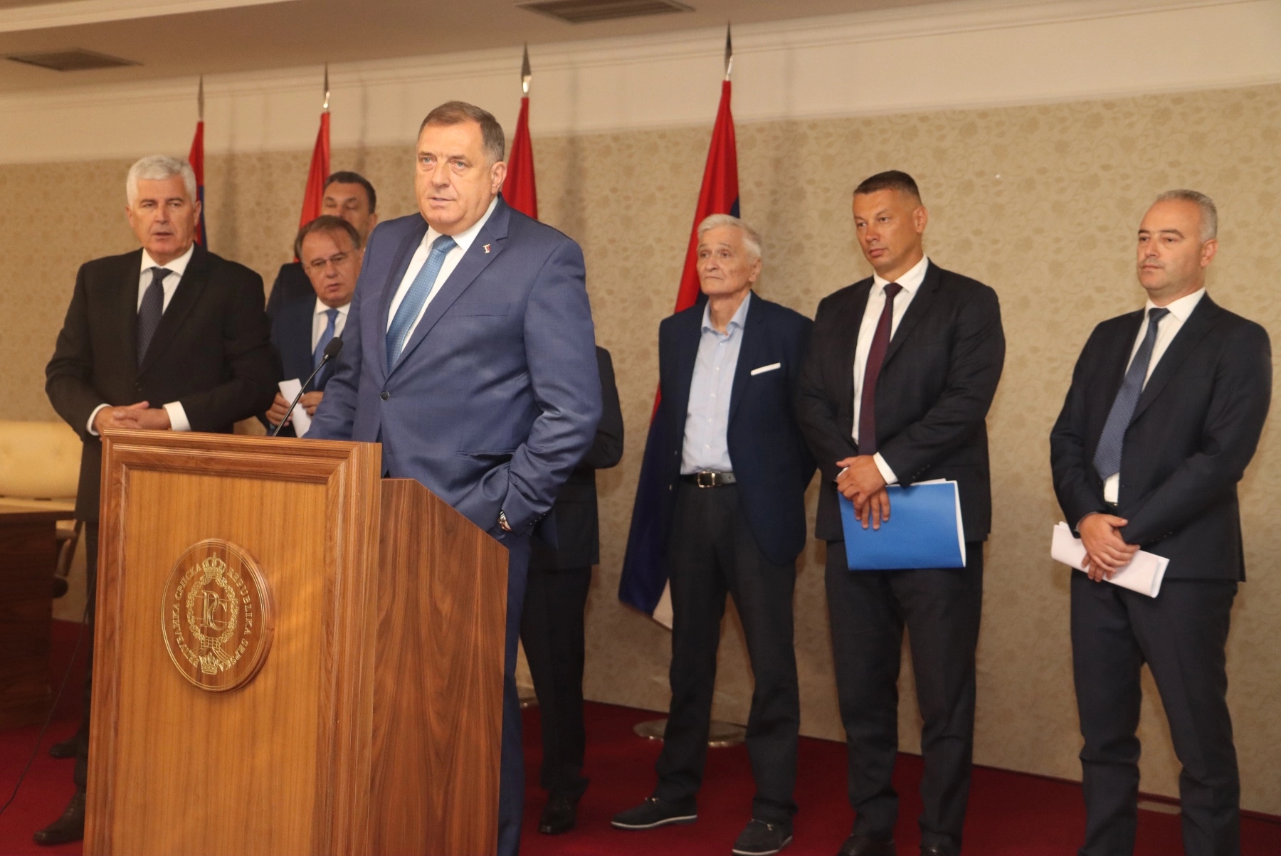 Dodik o sastanku sa HDZ-om BiH i “trojkom”: Predloženo obavezno glasanje svih državljana BiH