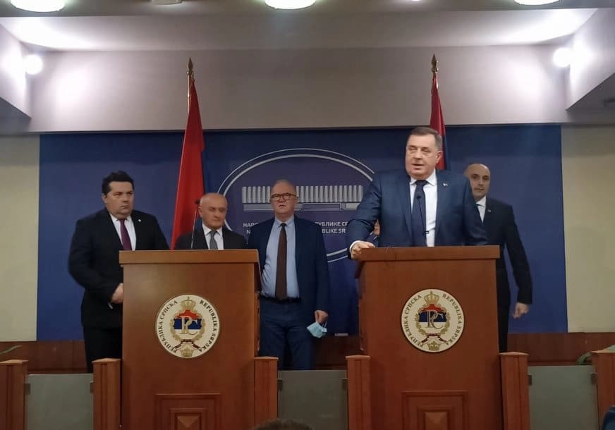 Dodik: Parlament Srpske će usvojiti izvještaj Međunarodne komisije o Srebrenici