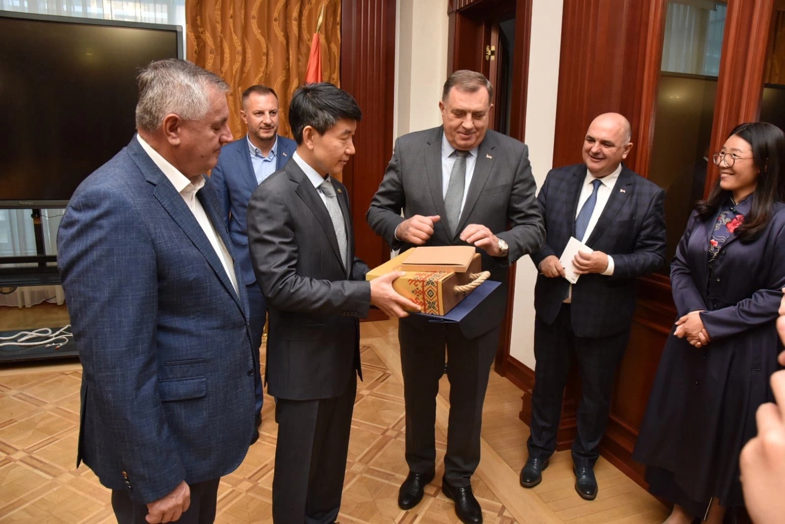 Dodik sa predstavnicima kineskih kompanija o mogućim infrastrukturnim projektima