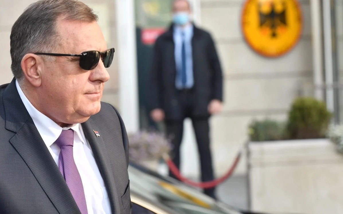 Dodik: Vratiti BiH na “fabrička podešavanja”, CIK kontrolišu stranci, u junu odluka o kandidaturi za jednu od dvije funkcije