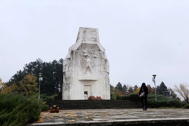 Grad i SUBNOR uputili apel Vladi Srpske: Traže renoviranje spomenika na Banj brdu