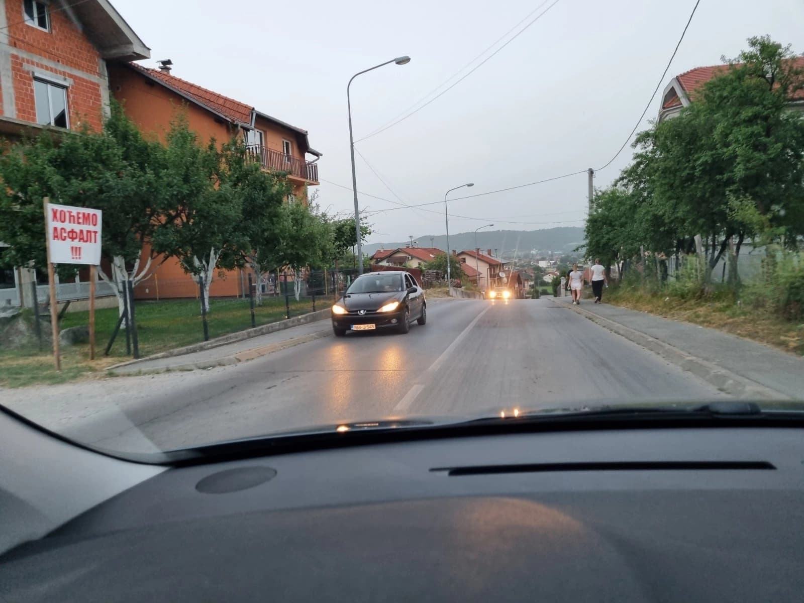 “Hoćemo asfalt”: Mještani banjalučkog Petrićevca od gradonačelnika “traže obećano”