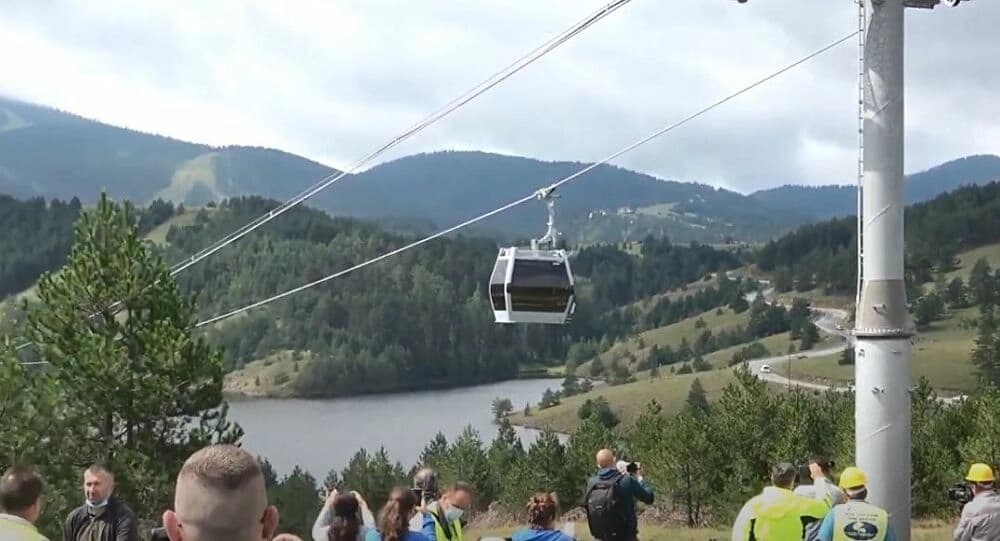 Ljudi ostali zarobljeni u gondoli: Jako nevrijeme pogodilo Zlatibor, u toku evakuacija