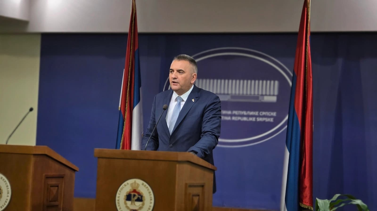 Minić: Јučerašnji razgovor sa Crnatkom prijateljski, danas zloupotrebljen u druge svrhe