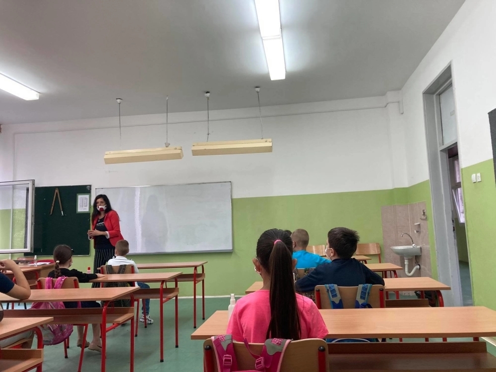 Ministarstvo o trajanju časova: Ako se nastavi stabilna epidemiološka situacija, nastava ponovo 45 minuta