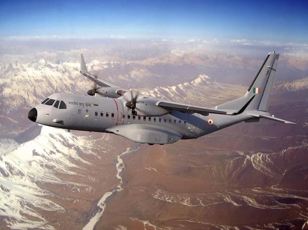 Mogu da lete 11 sati i ponesu 10 tona: Srbija od Erbasa kupuje transportne avione C-295