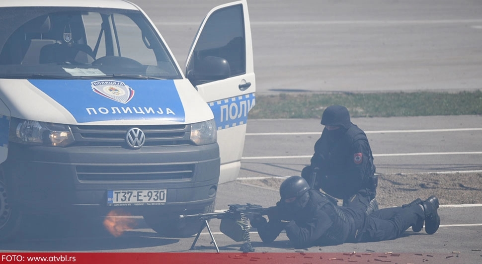 MUP Srpske u Zalužanima izveo pokaznu vježbu