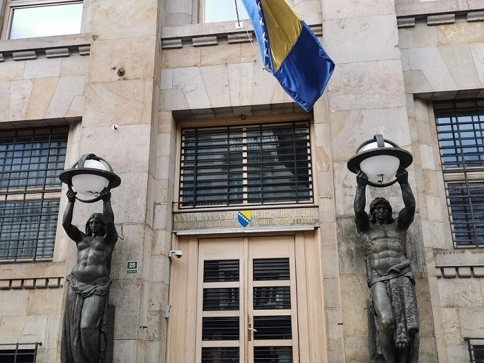 Niska kamata u BiH novac tjera u EU?