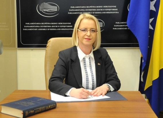 Novaković Bursać: Potreban dogovor o političkim pitanjima, neprihvatljiva eksperimentalna rješenja