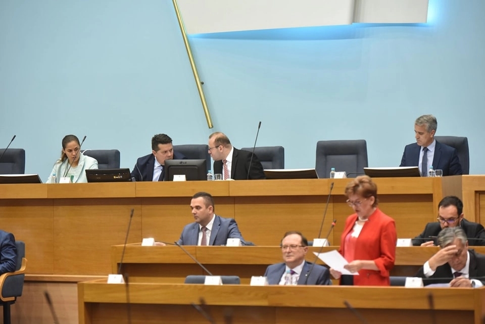 NSRS usvojila Odluku o imenovanju Trišić Babić za vršioca dužnosti predsjednika Srpske