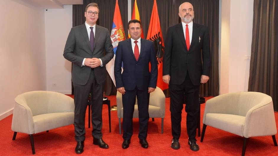 Očekuje se potpisivanje tri dokumenta: Vučić danas i sutra u Skoplju sa Zaevom i Ramom