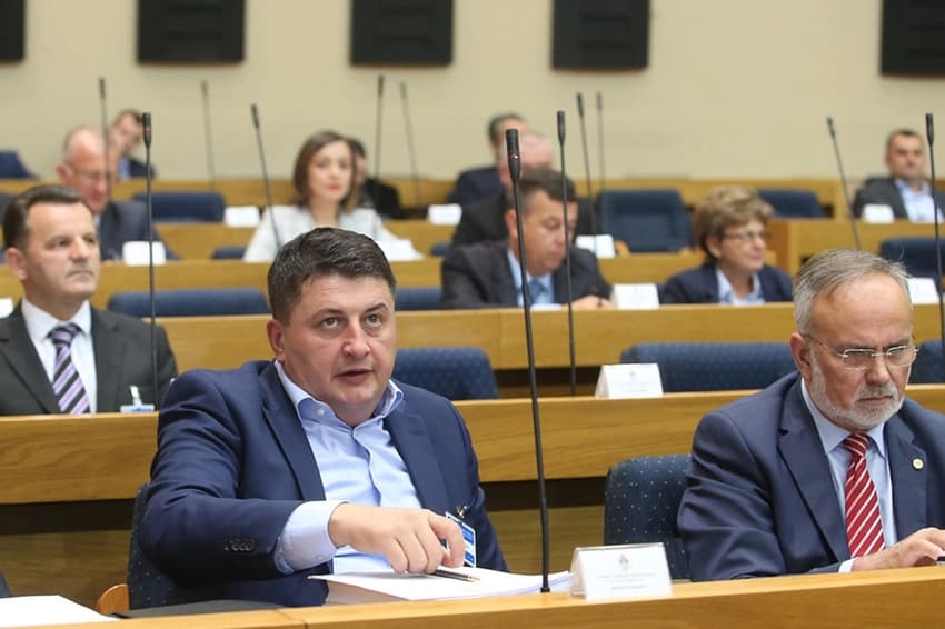 “Odlazi nam radna snaga” Radović poručuje da se plate u privredi moraju značajno povećati